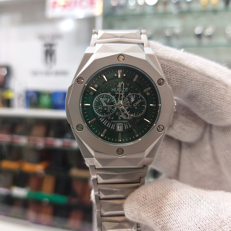 Diamond-Cut Green Dial