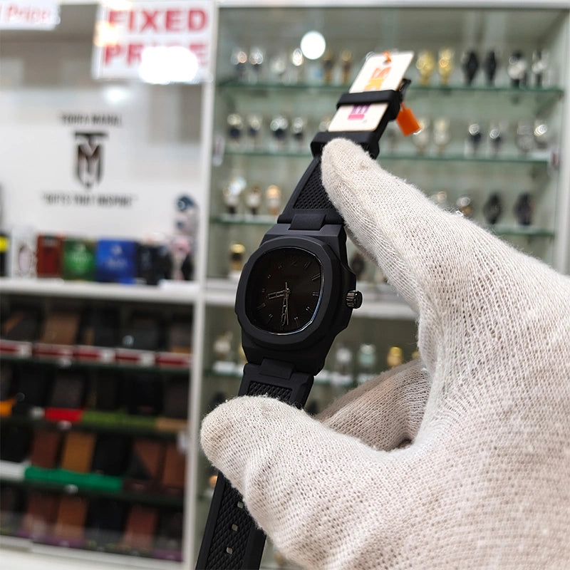 Skmi 1717 Black