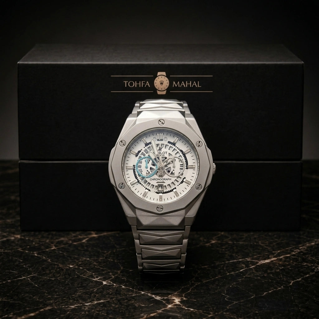 Diamond-Cut White dial