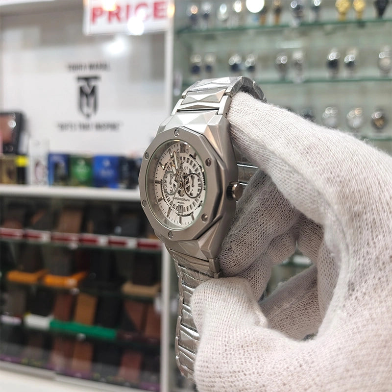 Diamond-Cut  White dial
